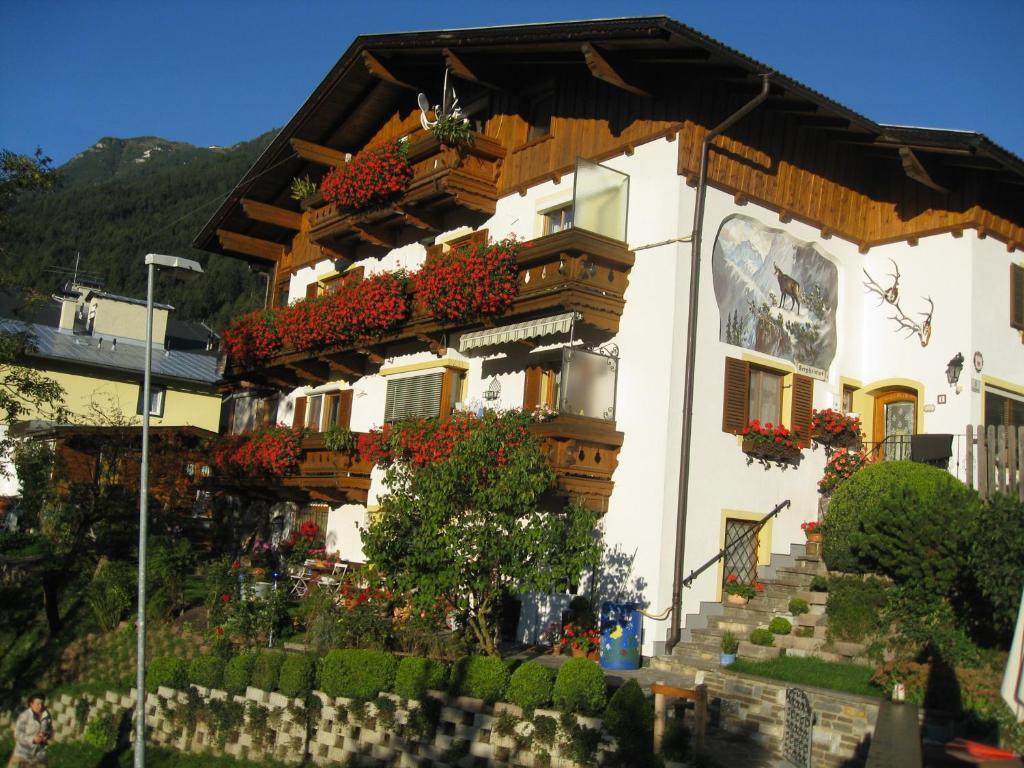 Haus Bergheimat - Familie Oberacher Casa de hóspedes Fulpmes Exterior foto